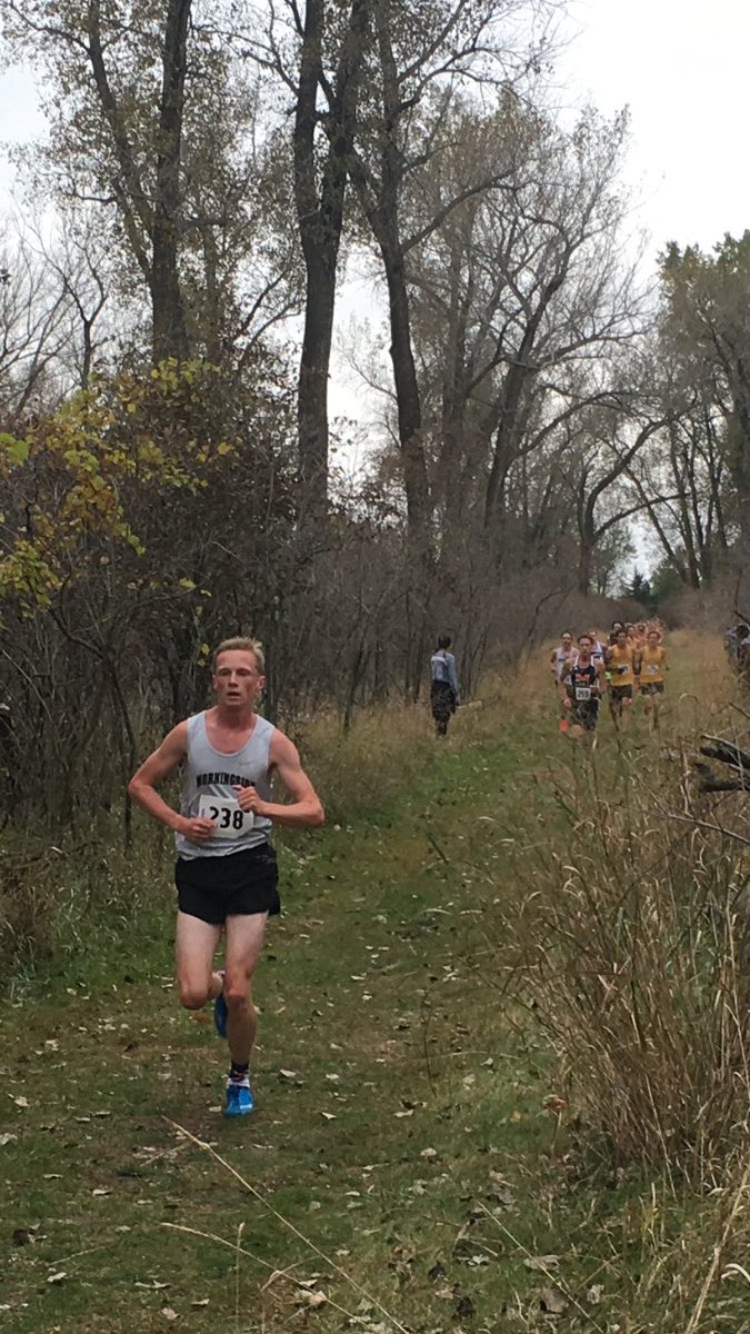 Mside_Track's tweet photo. Best meet for the guys this year by far! 4th school in a star studded field! The team leaders hit it out of the park! @AnthonyPatton17 (25:56) @minnesota3328 (26:12), @dylan_lindstrom (26:39),@zachambrose44 (27:03)!! https://t.co/8nAykcghQz