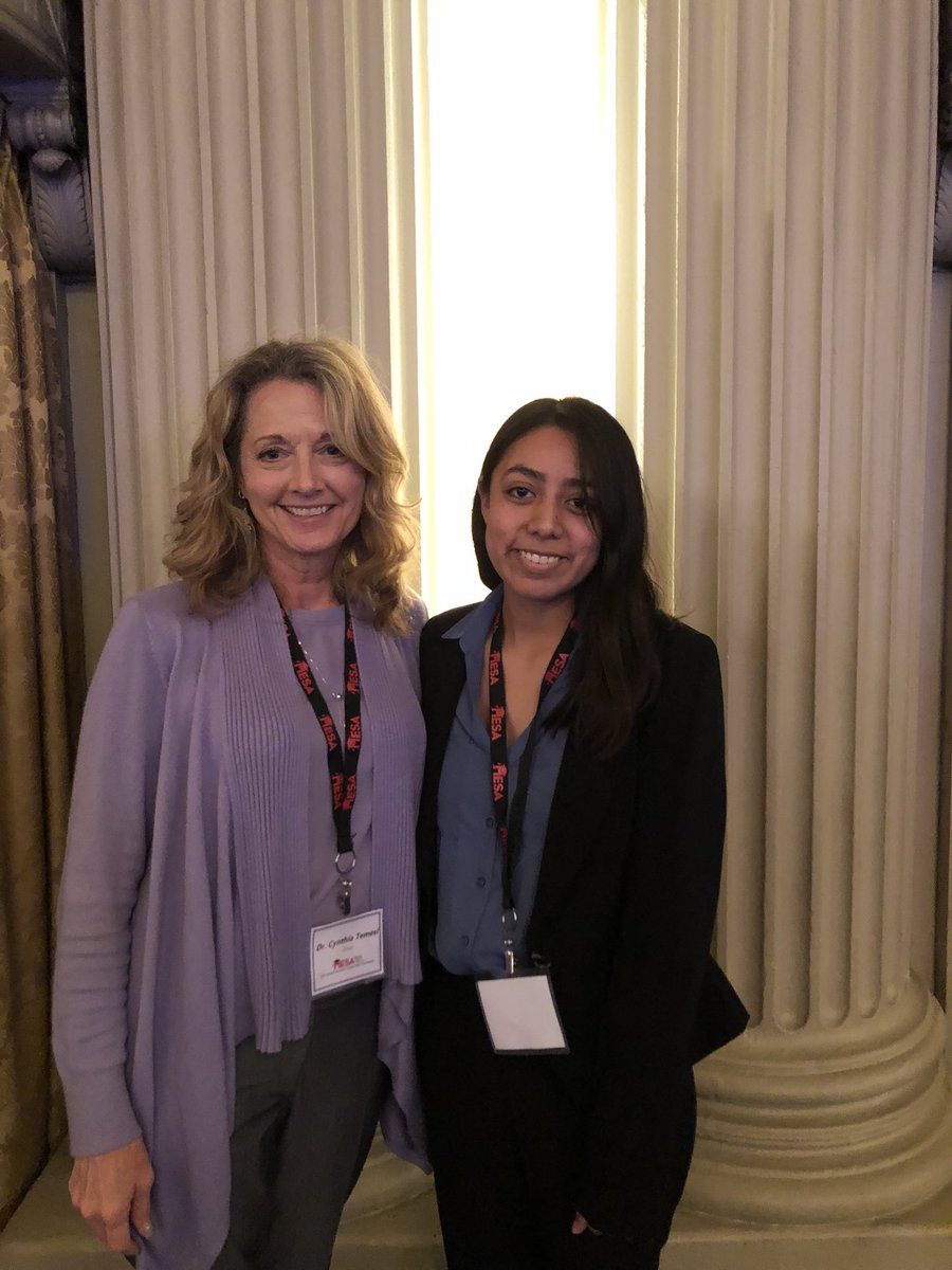 ctemesi's tweet photo. Excited to be a mock interviewer at #MESASLC18! Best wishes to Selena and her #STEM journey! #ProtectServeEducate https://t.co/cvlWlxLrIQ