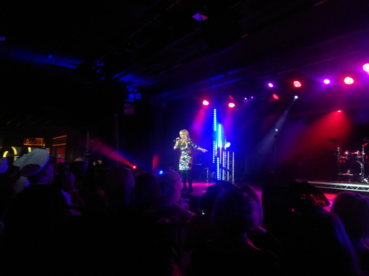 DJJulesLittle's tweet photo. Epic start to Saturday night Centre Stage #Bognor #butlins80sweekend @ButlinsMusic @Absolute80s with @toyahofficial as the pop star AA https://t.co/0gc1yw3DH2