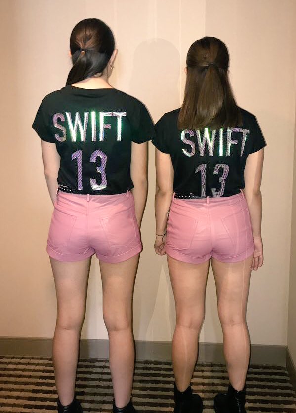 latinslovertour's tweet image. Latin Swifties CARI &amp;amp; PATY are so ready for #repTourArlington night 2! Cari traveled all the way from Switzerland &amp;amp; Paty from Mexico! 🇲🇽🇨🇭✈️ Go find them in Sec 121 Row 9 Seats 7 &amp;amp; 8! 🙌🏻
@taylornation13 @taylorswift13 #LatinSwiftiesOnRepTour