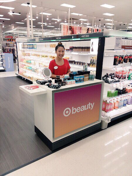 Linda is ready to help you with all your Beauty needs!!!! #T1832