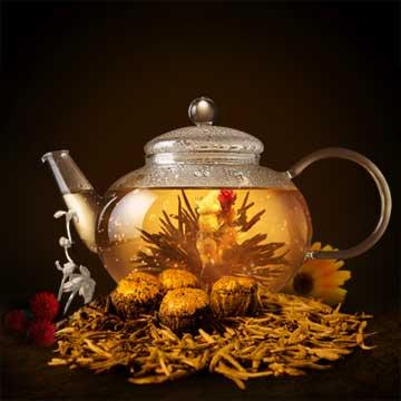 delafeeint's tweet photo. @delafeeint “Golden Harmony” offers a delicate and naturally sweet flavor without bitterness. After placing one tea-ball into a glass teapot the flowers will open and the gold will disperse into magic 
Order here:https: //bit.ly/1KHbVX8 
#delafee #ediblegold #luxury https://t.co/kb4OSxCOPr