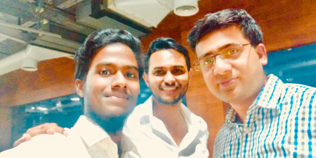 PRAPUL_'s tweet photo. Great thoughts make people great and the deeds out of the great people @PaytmBuildIndia
Made my day much delighted with @skjsaurabh VicePresident - @Paytm, @saptarshipr Lead Product Design- @swiggy_in https://t.co/GhnhypbEX4