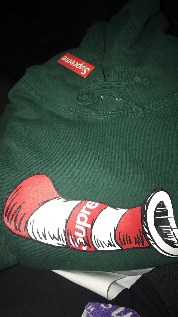 karanlal99's tweet photo. CIH Hoodie Green L $220
CIH Hoodie Black L x2 SHIPPED $220
CIH Beanie Black x3 $60
CIH Beanie White x3 $60 
Plaid Beanie White $50

DM if interested https://t.co/XLAZB5ZgaG