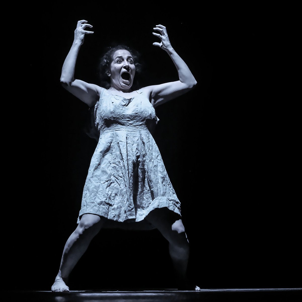 fibutoh's tweet photo. Cartelera FIBUTOH 2018
Compañía Ruta de la Memoria (Chile) presenta Golpe, una mujer rota" Hoy, sábado 6, 20.00 horas, Teatro Camilo Henríquez 
$7000 y 5000
 La violencia contra la mujer en lenguaje butoh
Más info en https://t.co/Ts5jLpLS4g
@nataliacuellard @gastonzepeda https://t.co/IdmmtFTnvs