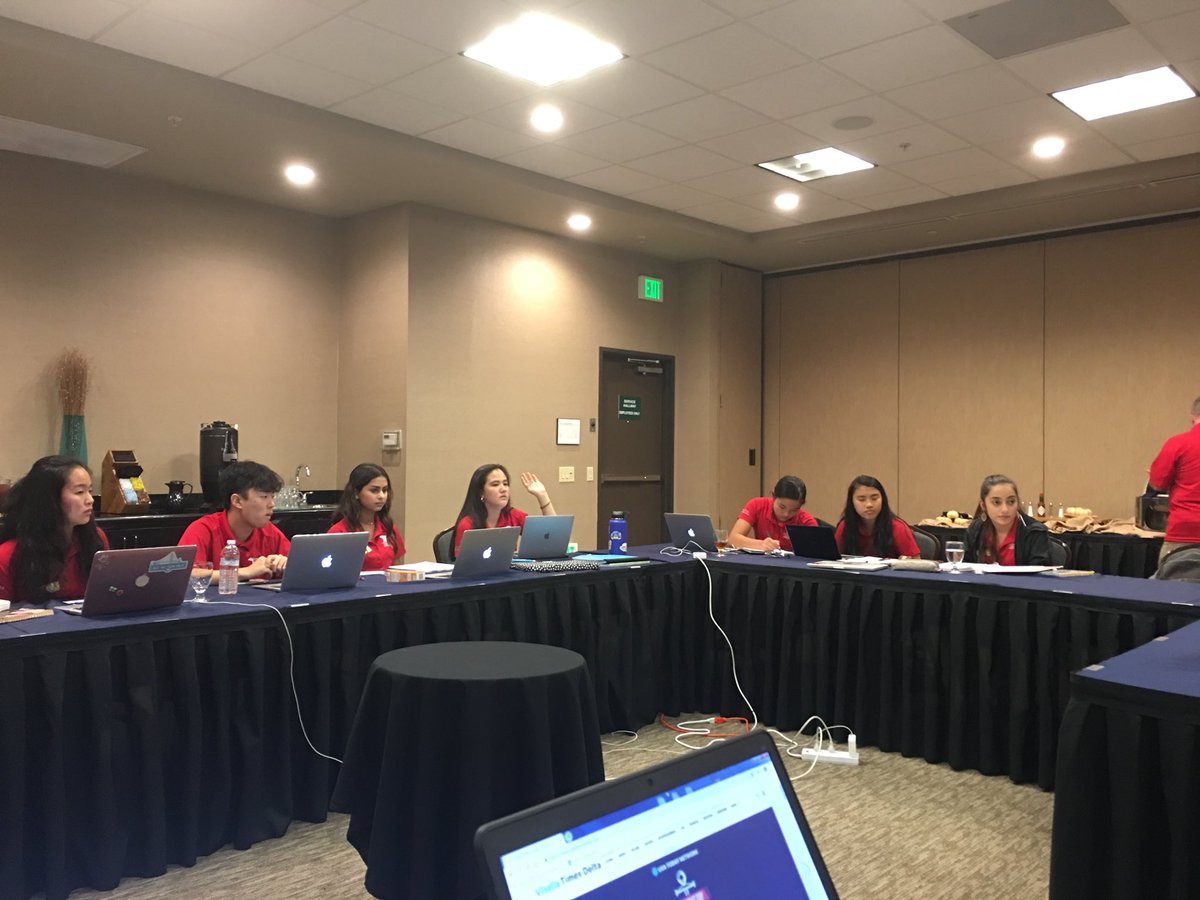 LeeLaraFBLA's tweet photo. The California State Officer Team is working very hard ensure this year’s Leadership Development Institute is an Inspiring and Creative event for CA FBLA Members #LDIconference @CAFBLA @fblahuskies @Cen10Huskies https://t.co/Dsu8zGddmq