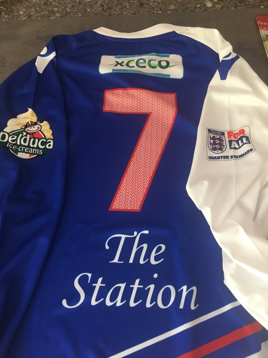 HedonRangersAFC's tweet photo. A great way to Christen our Academy team's new kit, with a 4-3 win away at the League leaders. A big thankyou to our sponsors @ViessmannUK @TheStationHedon @XceCoLtd and Delcuca Ice Creams supplied by @Steadyschool @MacronSports #OneClubOneKit #Clubidentity #UTRβ½οΈπ https://t.co/2h68DngXlI