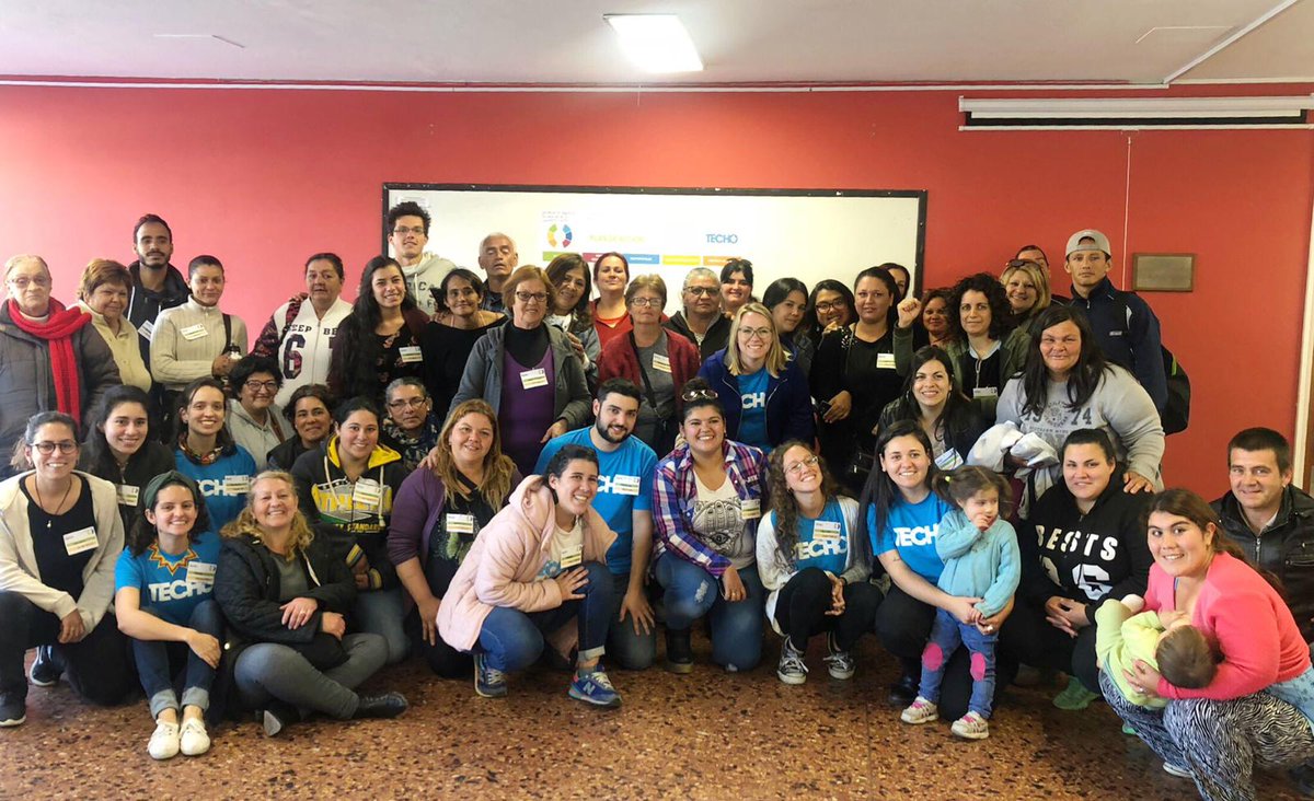 MeryImbert's tweet photo. Finalizó el 10° de REFERETES COMUNITARIOS con el compromiso y la claridad de que las temáticas y problemáticas son comunes, pero la forma de pensar estrategias que den solución tienen que ser integrales y específicas, creadas desde el territorio.
#ERC10 #Participación #DDHH https://t.co/keU1vCZpX6