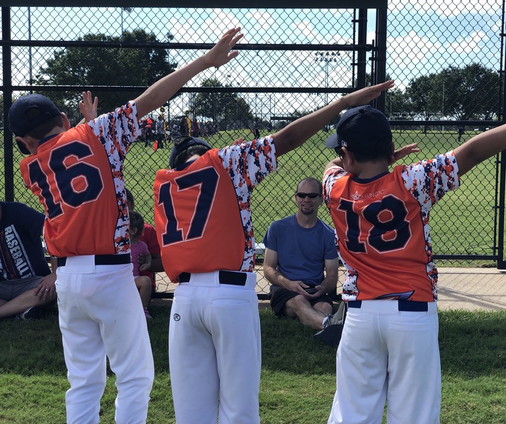 CanasofSTX's tweet image. Saturday is for Ballpark Snacks...I mean Baseball ⚾️ Love these Astros! #BoyMom #BaseballLife #3YearsTogether #SaturdaySquad