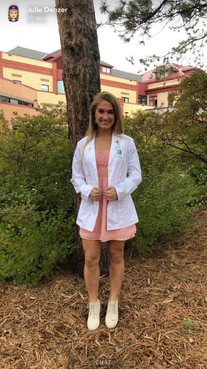 Shoutout to your mama’s snapstory 👩🏼‍⚕️ so proud of my forever friend <a href="/macydenzer/">macy wendel</a> 💚💛💚💛 you’re going to be the best nurse!!