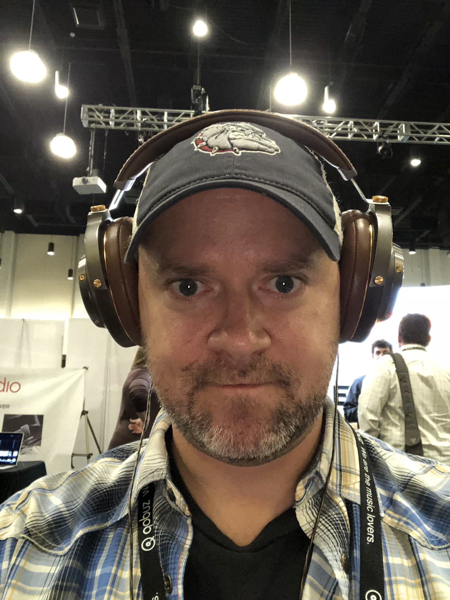 chucko24's tweet image. @KlipschAudio wish some killer sound with their hp-3 headphones. Some of the cleanest and warmest we heard at the #RockyMountainAudioFest #rmaf2018 #restechtoday @InnoTechToday @ResTechToday