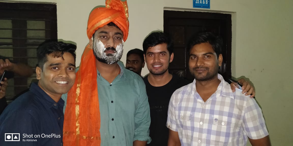 KumarGulshan999's tweet photo. Happpiest Birthday @DigvijayBJYM
Bhaiya..!The man who always care for us..!The man who always support us..!The man who always motivate us..!
#ThankyoubhaiyaForeverything ❤
#OurGuardian ❤
#Happybirthdaydigvijaybhaiya https://t.co/S5SbJqBQRW