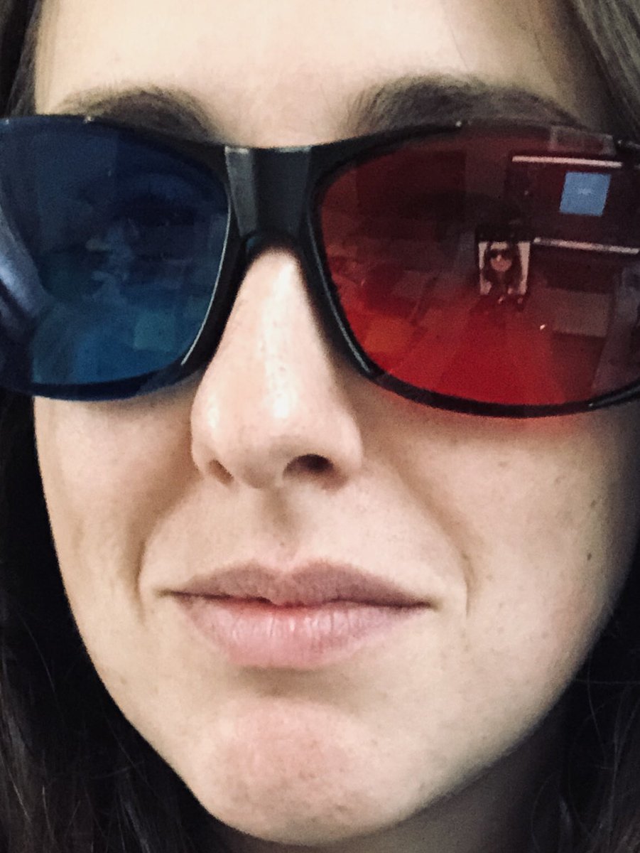 ChrissyElie's tweet photo. Through the eyes of a VR editor. #stereoscopic #oldschoolhack https://t.co/unVwzGbzm0