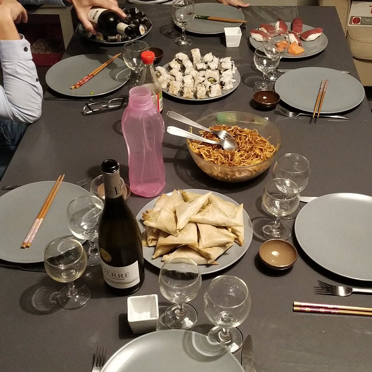 otaku_poitevin's tweet photo. Asian fois tonight !!
#petagedebide https://t.co/2R3Ym28fHH
