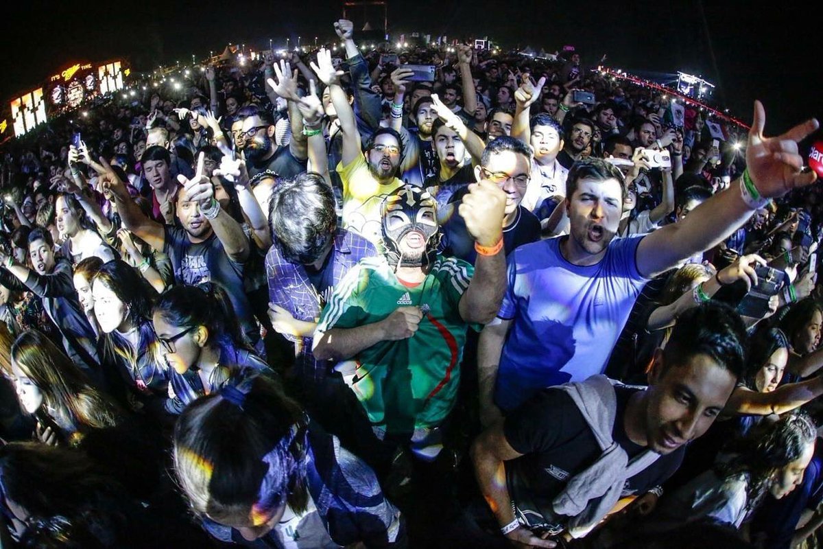 PlayRockPy's tweet photo. Fotos 📸💥🔥| Esto se vivió anoche  en el Espacio Idesa con el @kilkfest 
¡Explotó Paraguay! 🇵🇾 https://t.co/rOQ60DrH7T