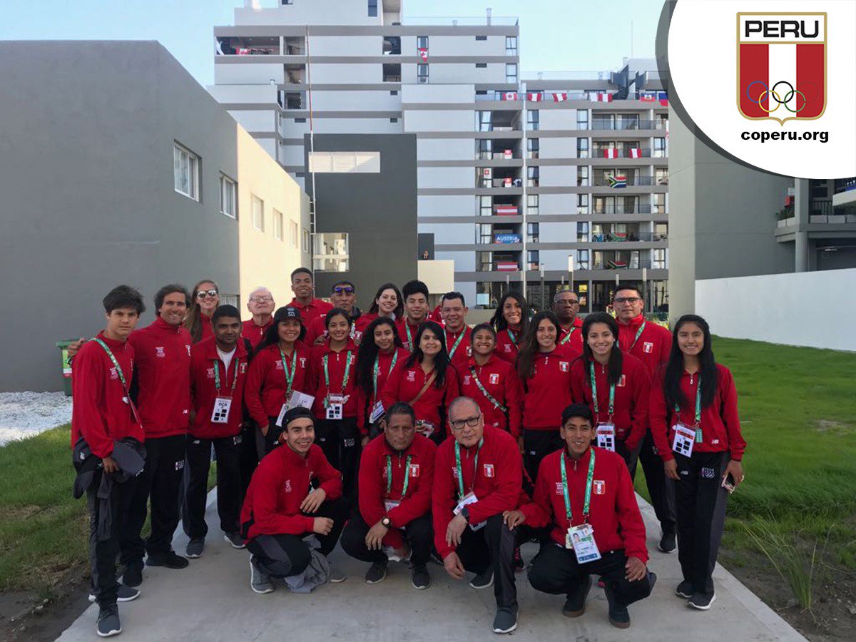 copteamperu's tweet photo. 📸 Fotos oficiales del #TeamPerú 🇵🇪 en #BuenosAires2018. La delegación peruana, a punto de salir a la #CeremoniaDeApertura de los Juegos Olímpicos de la Juventud 🥇🥈🥉

¡Arriba Perú! 💪 https://t.co/X9qcc4vcSj