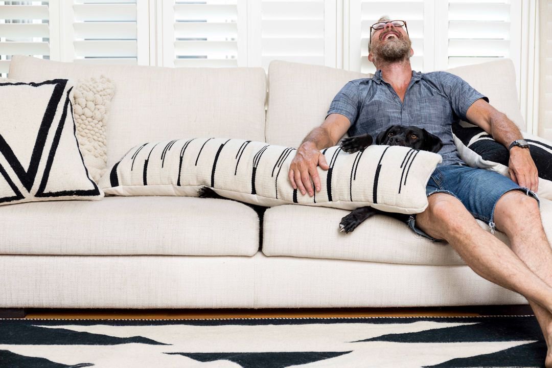RookRender's tweet photo. Hope you are enjoying your Saturday as much as these two! All of our r+r pieces make for great Saturday sofa sessions. Click each piece to shop, or visit our site via bio. 
.
.
.
#homedecor #hunkerhome #doingneutralright #passionforinterior #apartmenttherapy #interiorstyling https://t.co/ABSrJkywYH