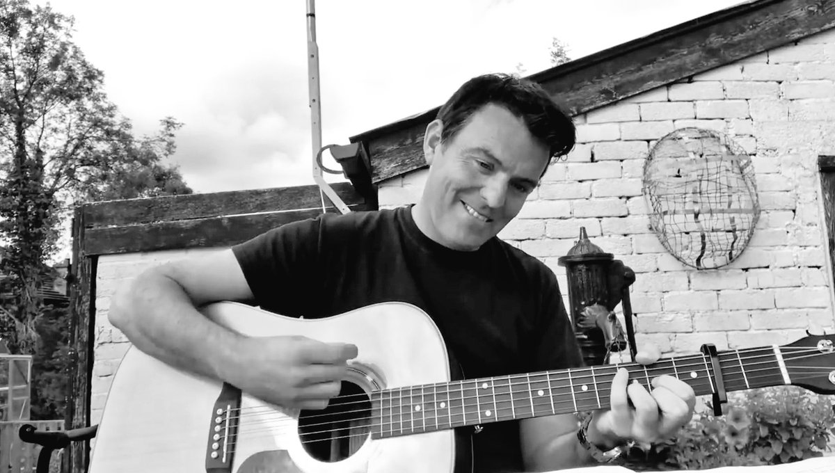 AnitaCastleberr's tweet image. I think Mr. Kelly is having so much Fun with his Special Fan Club Videos! I know the Fans are too! 
You can join and still catch all the videos past and enjoy all those to come! #LoadsOfFun  

Ryan Kelly Official Fan Club Membership - 2018 - ryankelly.bigcartel.com/product/ryan-k…