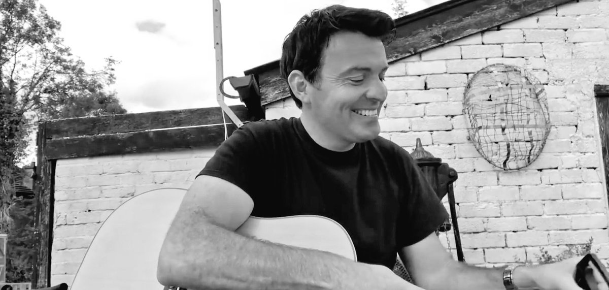 AnitaCastleberr's tweet image. I think Mr. Kelly is having so much Fun with his Special Fan Club Videos! I know the Fans are too! 
You can join and still catch all the videos past and enjoy all those to come! #LoadsOfFun  

Ryan Kelly Official Fan Club Membership - 2018 - ryankelly.bigcartel.com/product/ryan-k…