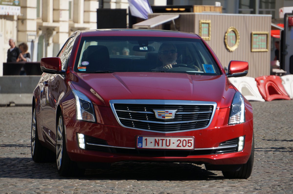 Muɾatch Ar Twitter キャデラック Atsクーペ Ats は売れるかもと個人的に期待していましたし 実際gmにとっても売れてくれなければ困る車格の車だと思うのですが 結果は日本 ヨーロッパともに非常に苦しいことになっています デザインは主張が激しすぎずなかなか好