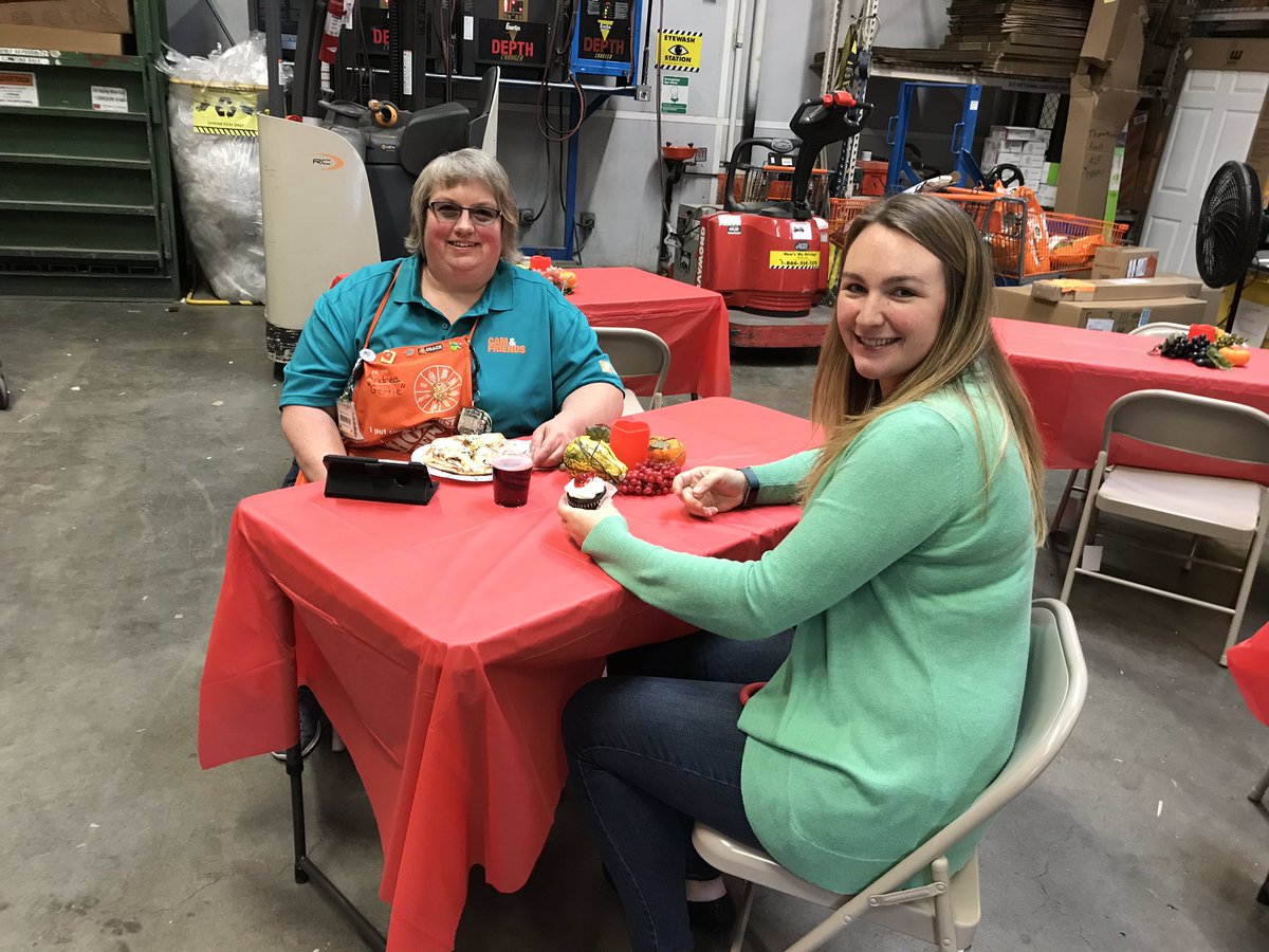 hammertime4705's tweet photo. CAM and Friends personal pizza celebration! This team is ready to take over the #1 spot in credit and Cashier Friendliness! #camandfriends #homedepot #pizzapizza #doublelayerpizza #alwayspizzatime https://t.co/NprxvF1xDG