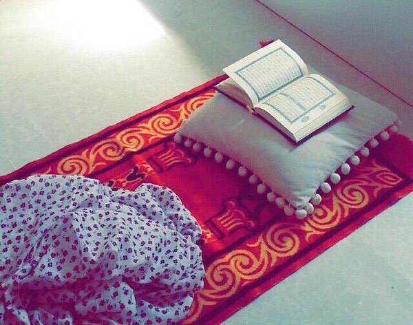 ma_97_'s tweet photo. ربِّ إن هذه الدنيا كبيرة وقلبي صغير رحمتك واسعة وصبري يضيق اعلم ان علمك بأمر الدنيا وامر قلبي لا يعجزك فتولاني فإني ارجو السير عن هذه الدنيا بقلبٍ سليم وقلبًا تحبه 💛. https://t.co/87X6FUOIuG