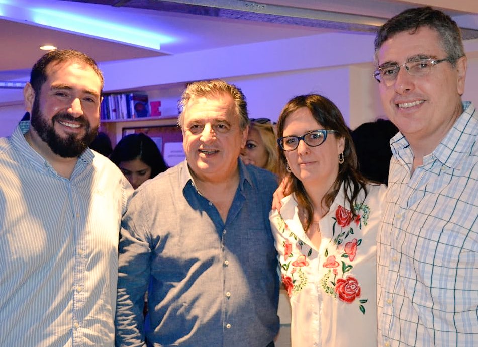 brendalisaustin's tweet photo. Muchas gracias a la Fundación Presidente Arturo Illia por invitarme a compartir la jornada de formación parlamentaria "Legislador por un día" junto a tantos jóvenes. Felicitaciones a  @JAVIERHFABRE y a todos los jóvenes por esta iniciativa!
#FUNPAI #Sepyf #LegisladorX1día https://t.co/zE7y0eI6I8