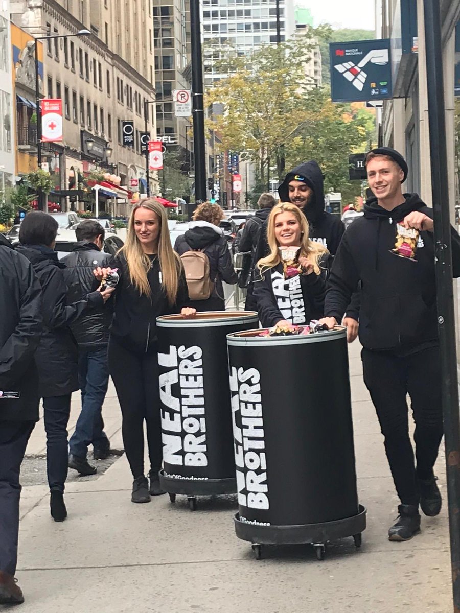 nealbrothers's tweet photo. #30ActsOfGoodness Bonjour Montreal! Avez-vous faim? The #NealBrothers are here to save the day!
#SoGoodTogether #NealBros #giveaway #Montreal #Canada https://t.co/iI2tyALmCJ