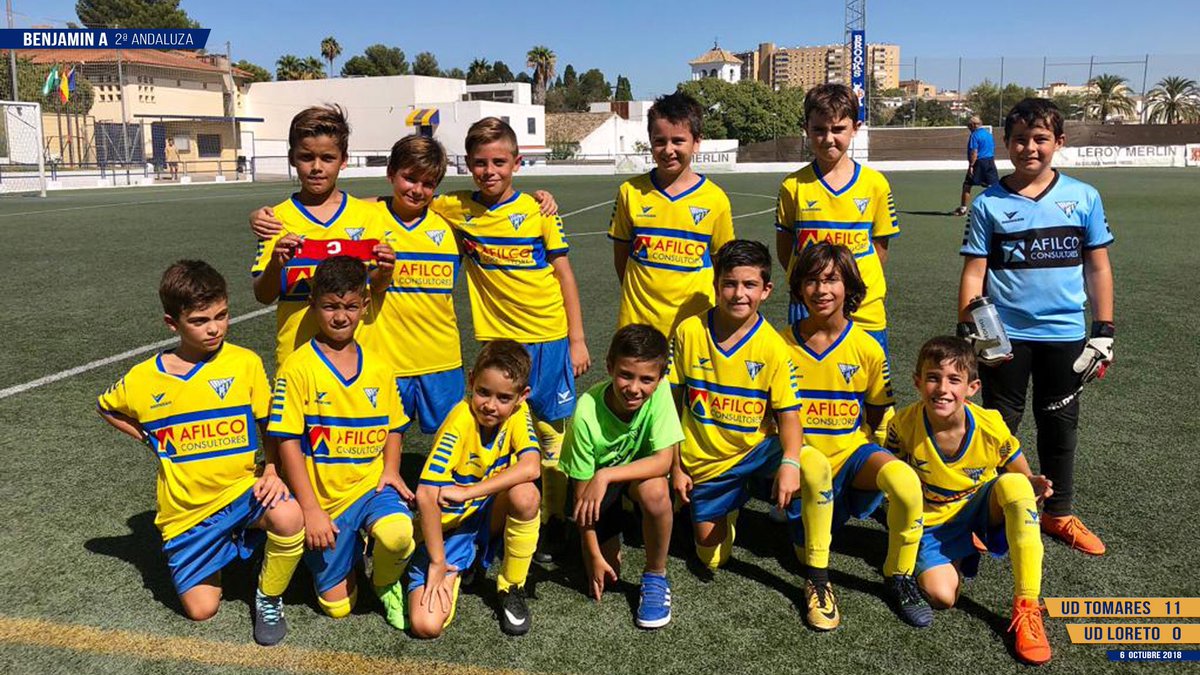 UD_Tomares's tweet photo. 📸 GALERIA | Unión Deportiva Tomares #Temp1819 ⚽️ https://t.co/51UVFZi5yf