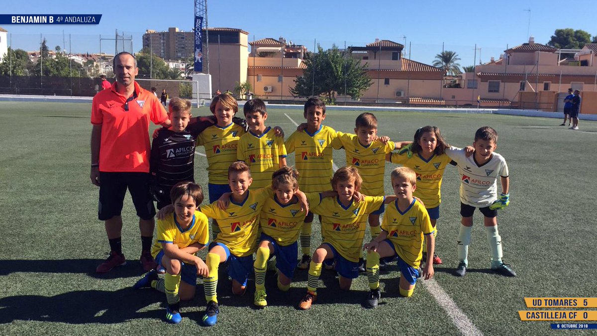 UD_Tomares's tweet photo. 📸 GALERIA | Unión Deportiva Tomares #Temp1819 ⚽️ https://t.co/51UVFZi5yf