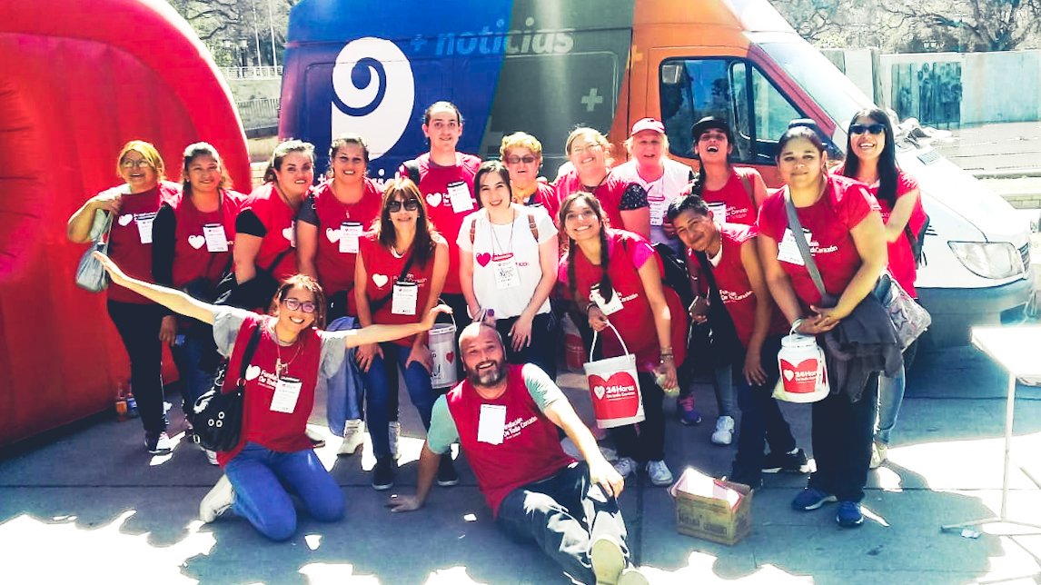 PrismaMov's tweet photo. #Hoy desde #PrismaGuaymallén participamos en la "Maraton Solidaria #24horas #DeTodoCorazón", colaborando con #ANADIM - Asociación de Niños y jovenes Diabeticos de Mendoza.

#MovimientoPrisma, #PensamientoyAcción https://t.co/SXelzfJZUn
