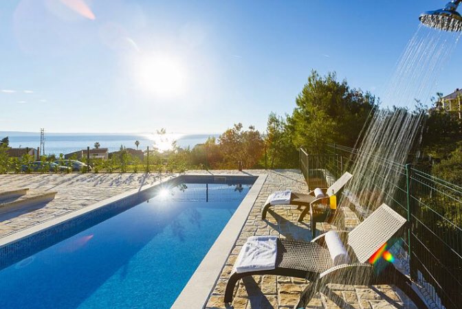 Amazing View! #LuxuryStoneVillaDiana #Podstrana #Croatia luxurylet.com/properties/det…