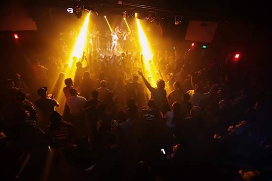 DakosMusic's tweet photo. La rompió anoche ⏩ @Santaferia en #ClubTucumán #Quilmes⏩ Muchas gracias a los chicos de @metaguachaok y a #Traiko por el recibimiento. https://t.co/D2KAnb0Qa1