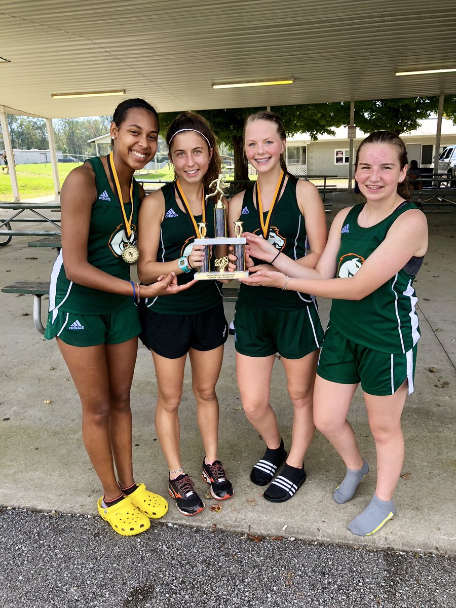 FDHS_XCountry's tweet photo. Girls:
Gracie- 4th
Jillian- 6th
Naomi- 14th
Ann- 23rd
Annika- 28th
Kamea- 32nd https://t.co/vkjYDcxJic