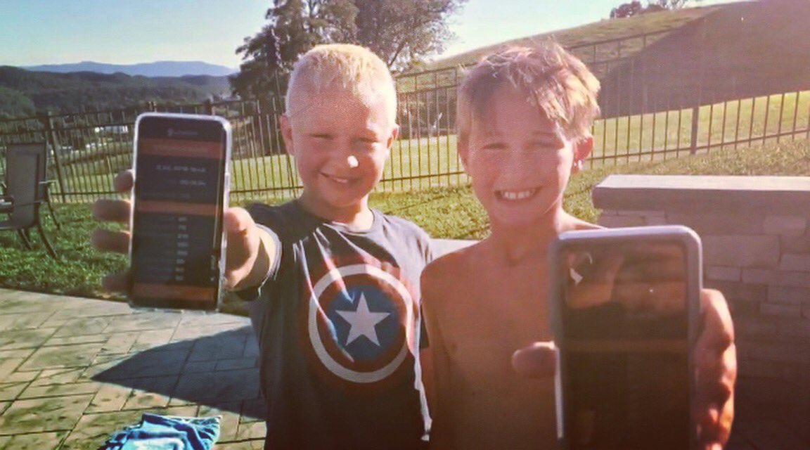 warriorgameapp's tweet photo. Kids and teens age 8 to 18 spend an average of more than seven hours a day looking at screens. Make some of that time into something beneficial. Warrior Game App will get your gamer moving! 

https://t.co/Gsim2fPJuH

#gamer #screentime #compete #headtohead https://t.co/GHa15o6tHx