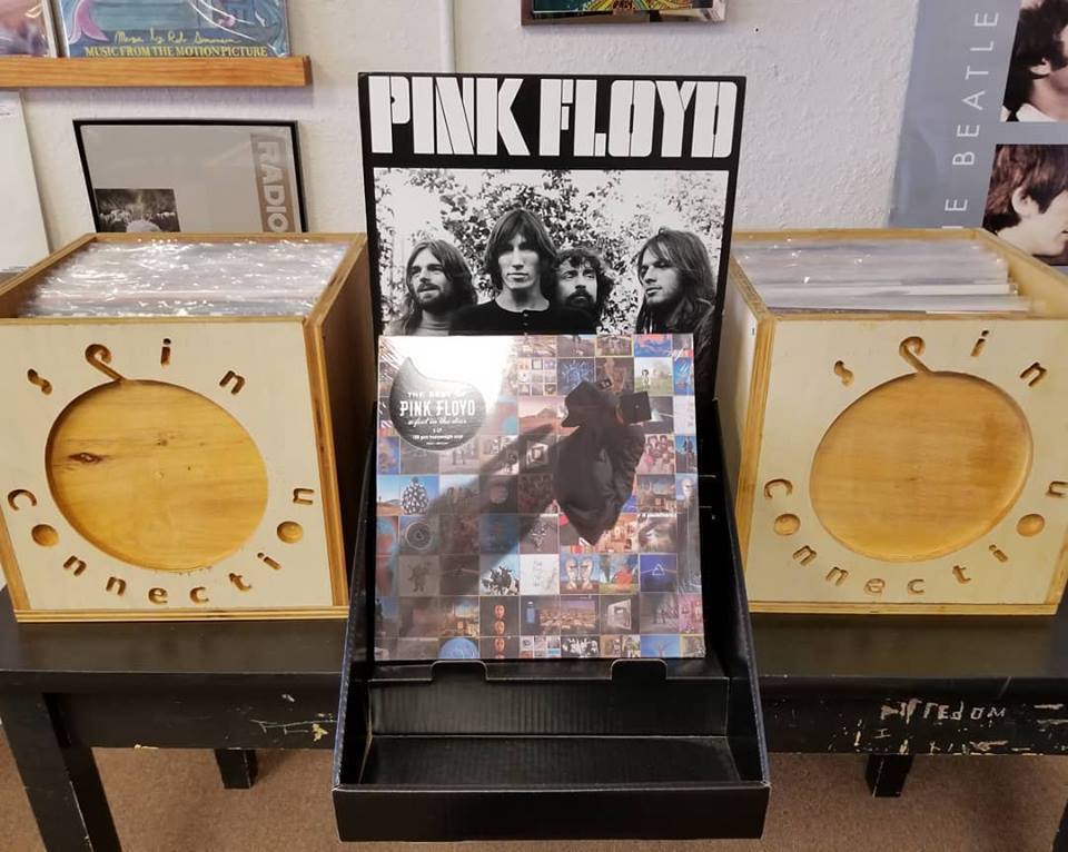 SpinConnection's tweet photo. Sweet! Pink Floyd Records Released a Best of Compilation... But Is it Missing a Track or Tracks? Theres Only So Much Media Available. 2LP. Nevertheless, Pink Floyd #afootinthedoor #thebestofpinkfloyd #rock #psychrock #progrock #jazzrock #poprock #experimental #pinkfloydrecords. https://t.co/NxHeg371uQ