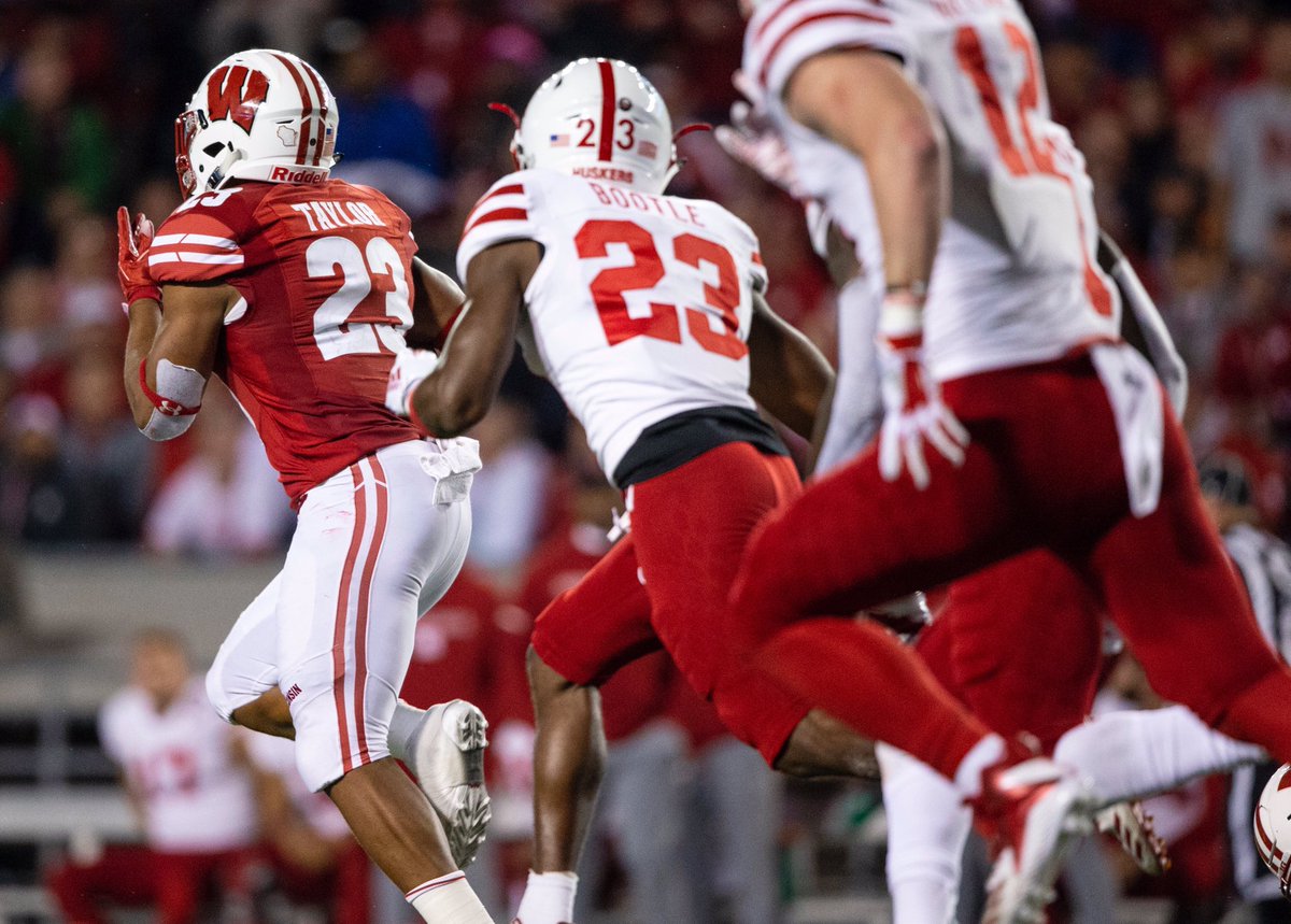 BadgerFootball's tweet photo. See ya later ✌️ https://t.co/syEzmu3jDp