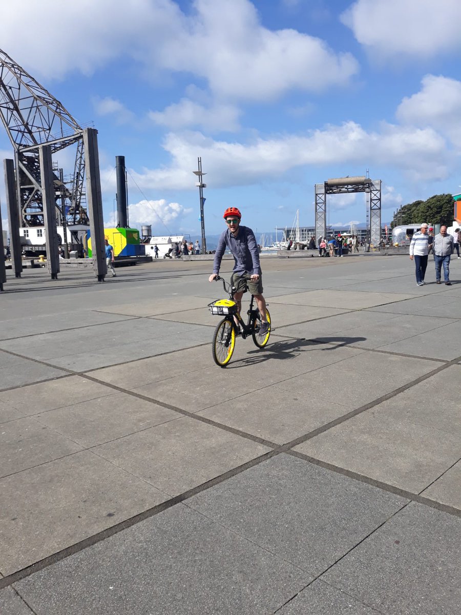 mjsqu's tweet photo. Well that was 6 minutes of fun pootling around #WellingtonWaterfront #onzowatch. Lots of interest in them too. Plus I parked it in a 'no parking zone' and as yet no-one has tripped over it and been maimed or fallen in the sea https://t.co/HiwEQlfDIe