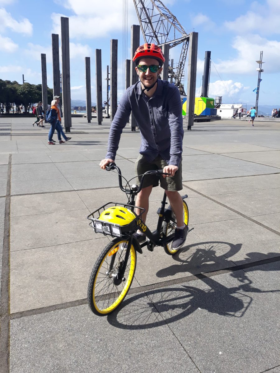 mjsqu's tweet photo. Well that was 6 minutes of fun pootling around #WellingtonWaterfront #onzowatch. Lots of interest in them too. Plus I parked it in a 'no parking zone' and as yet no-one has tripped over it and been maimed or fallen in the sea https://t.co/HiwEQlfDIe