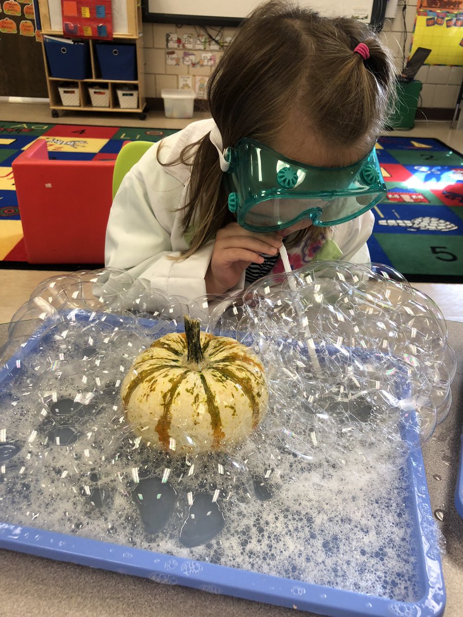 msangieprek's tweet photo. Science Friday! Students blew bubbles and tried to cover mini pumpkins! #AndersonJays #BluejayBeginnings https://t.co/avIaXoLxtj