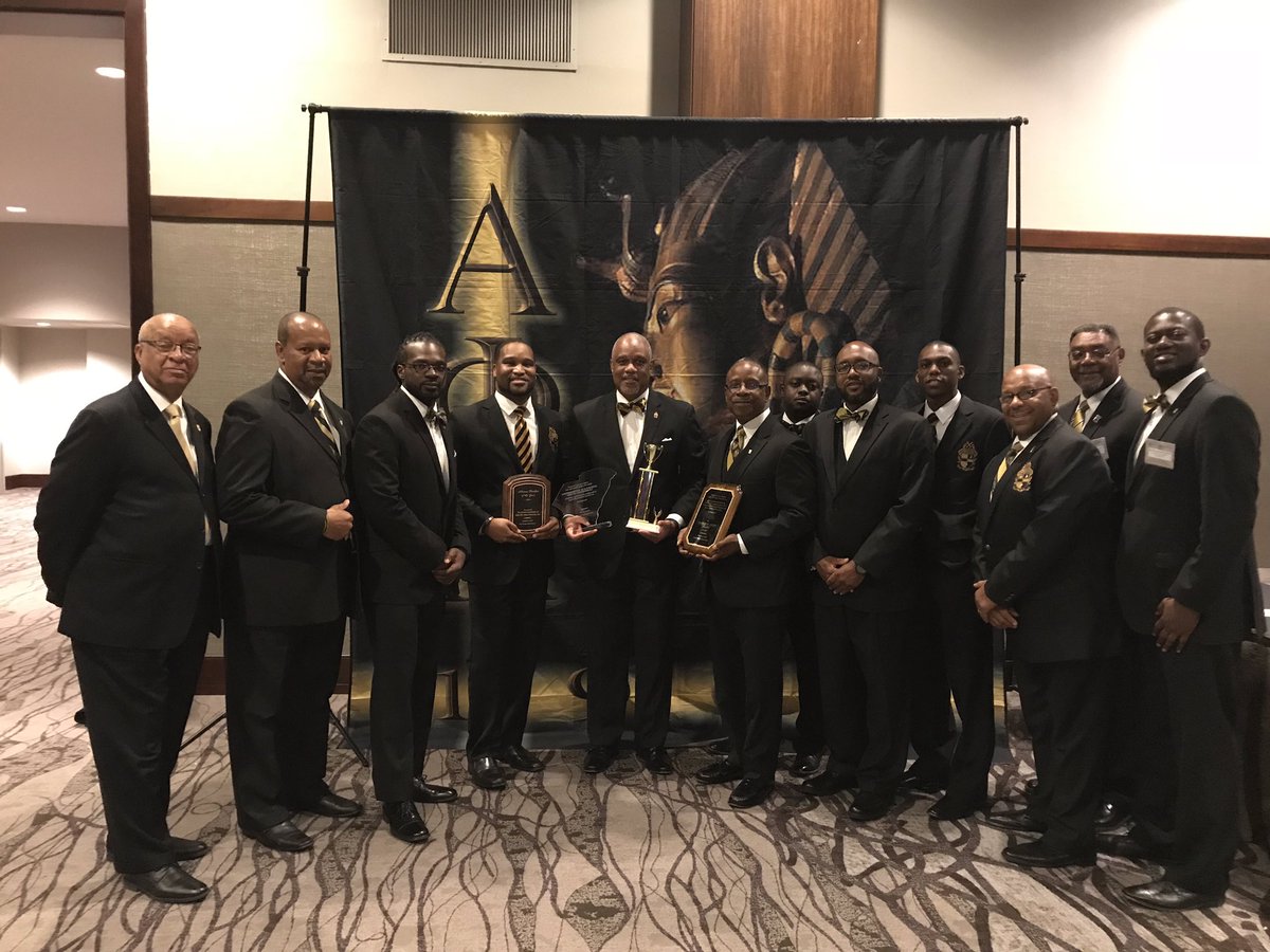 GardnerJohnson1's tweet photo. So proud of all the Brothers, we made a clean sweep at the SC District Conference, Omicron Iota Lambda, Columbia SC is the Alumni Chapter of the Year for the 6th year in a row!!! #alphaOIL https://t.co/SArELSOZqo