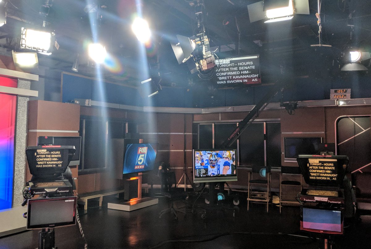 AnneCutler's tweet photo. Love watching @UCLAFootball on @fox5dc! Sadly, I don't love the outcome. 📺🐻🏈 #OhAndFive #OhItHurts https://t.co/FUyaJcfL6F