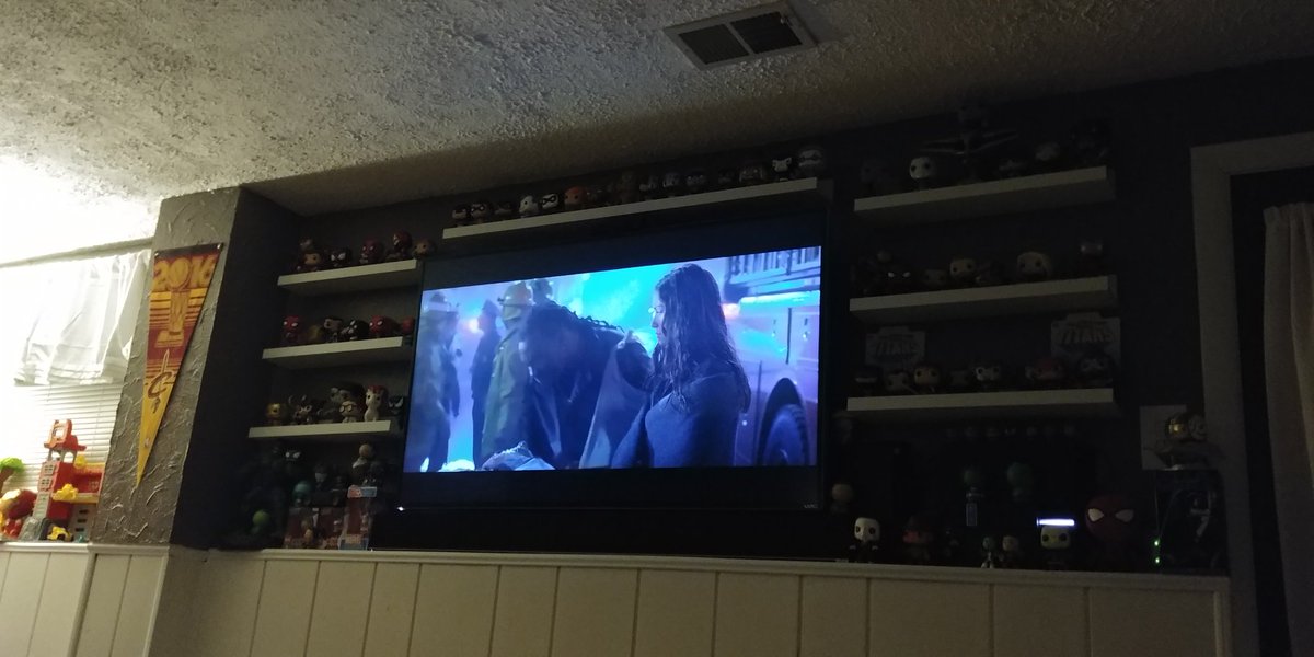 KhillipsPevin's tweet photo. It's That time of year! Watchin this classic with the wife. #TrickorTreatMuthaFucka #MichaelMyers @BustaRhymes @Whitney_Earl https://t.co/40hkZ1Q097