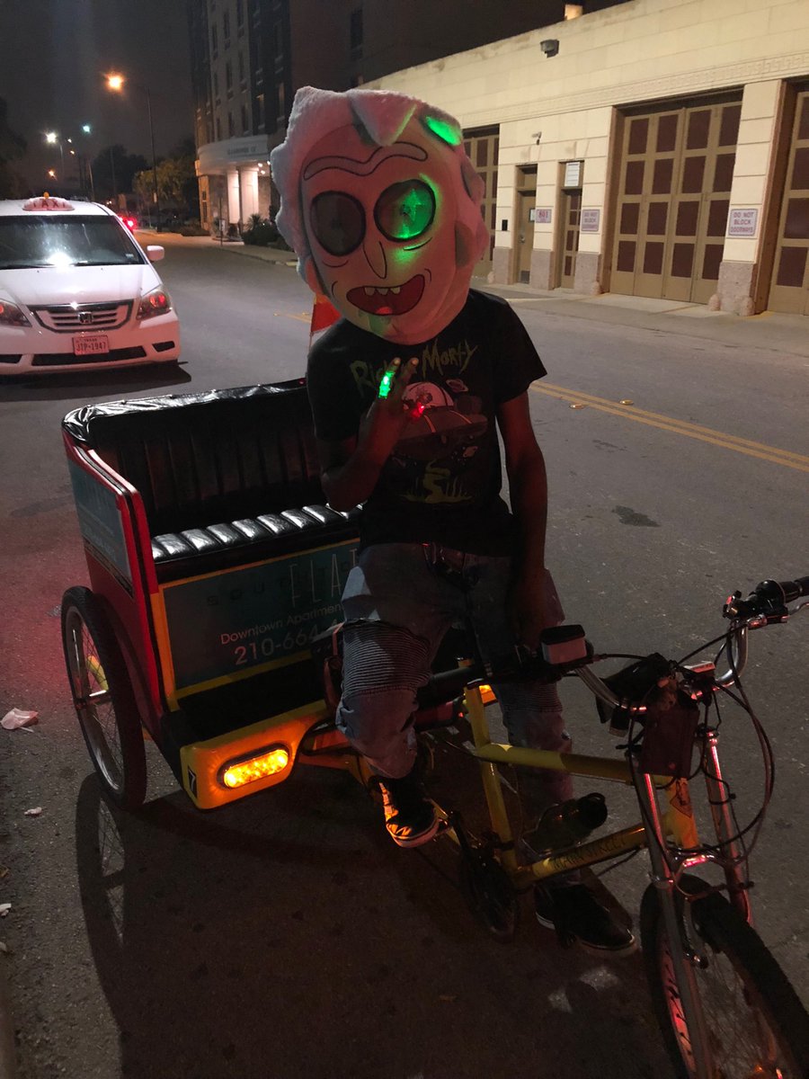 SAPedicabs's tweet photo. And awaaaay we go! 210-802-1604 #SATX #SAPedicabs https://t.co/qssPo7KKiP