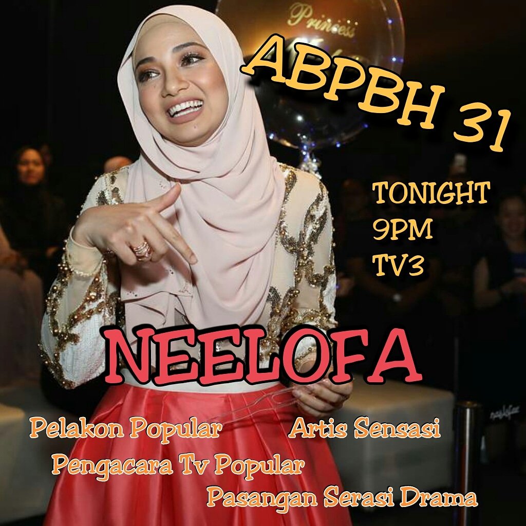 LofaWorld's tweet photo. Malam ni guys!! Tweet banyak2 and htag neelofa okay❤❤
#neelofa https://t.co/mEDkWO7J7C