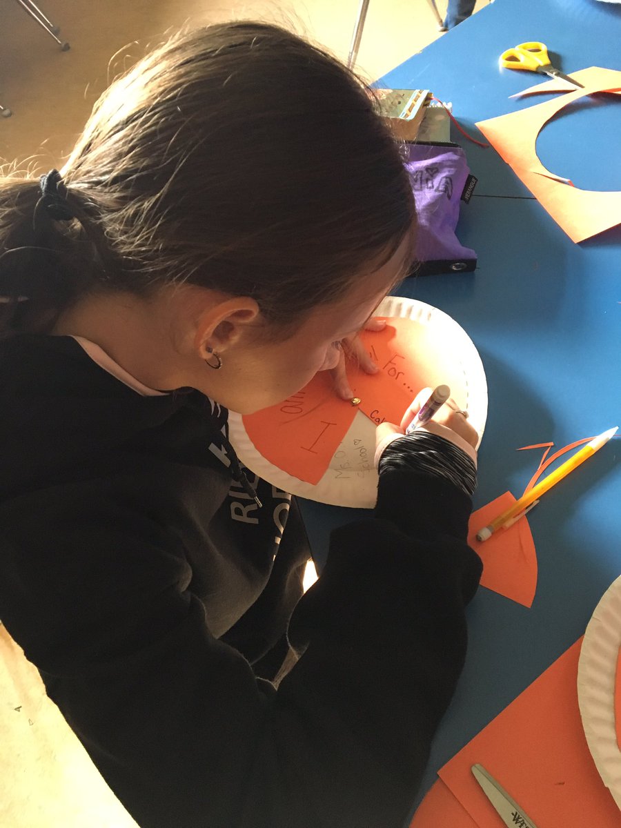 MsOskam's tweet photo. #OSEdiv14learns  made “thankful” pies. I loved hearing about what my students are thankful for ♥️ #sd53 @NighthawksOse https://t.co/eshm2AM8V3