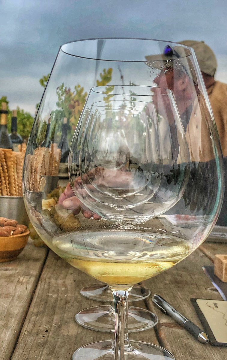 Come book a wine tour with #wakenwinetours . We will show you the real #NapaValley