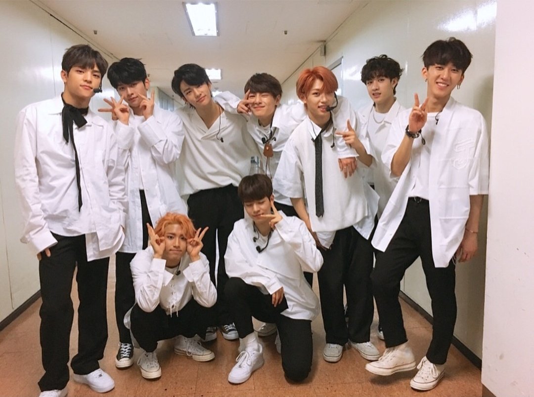 raaazigod's tweet photo. No puedo creer que ya haya pasado un año de la canción que comenzó todo, es increíble ver todo lo que han crecido desde entonces, tanto artísticamente como física.
Espero podamos celebrar muchos años más❤
#1YearWithHellevator https://t.co/e5zIz9tLgU
