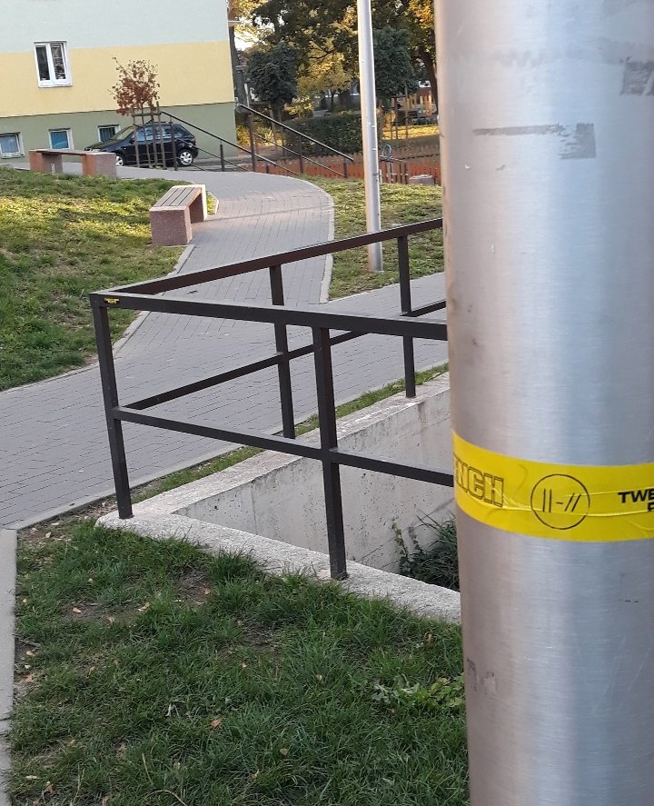 banditossulecin's tweet photo. Plac zabaw niedaleko szkoły i ZHP
05.10.18r.
#localbanditos #localbanditossulecin #localbanditossulęcin #sulecin #sulęcin #banditotour #clique #trench #tøp #twentyonepilots https://t.co/WvgoKtxLoz