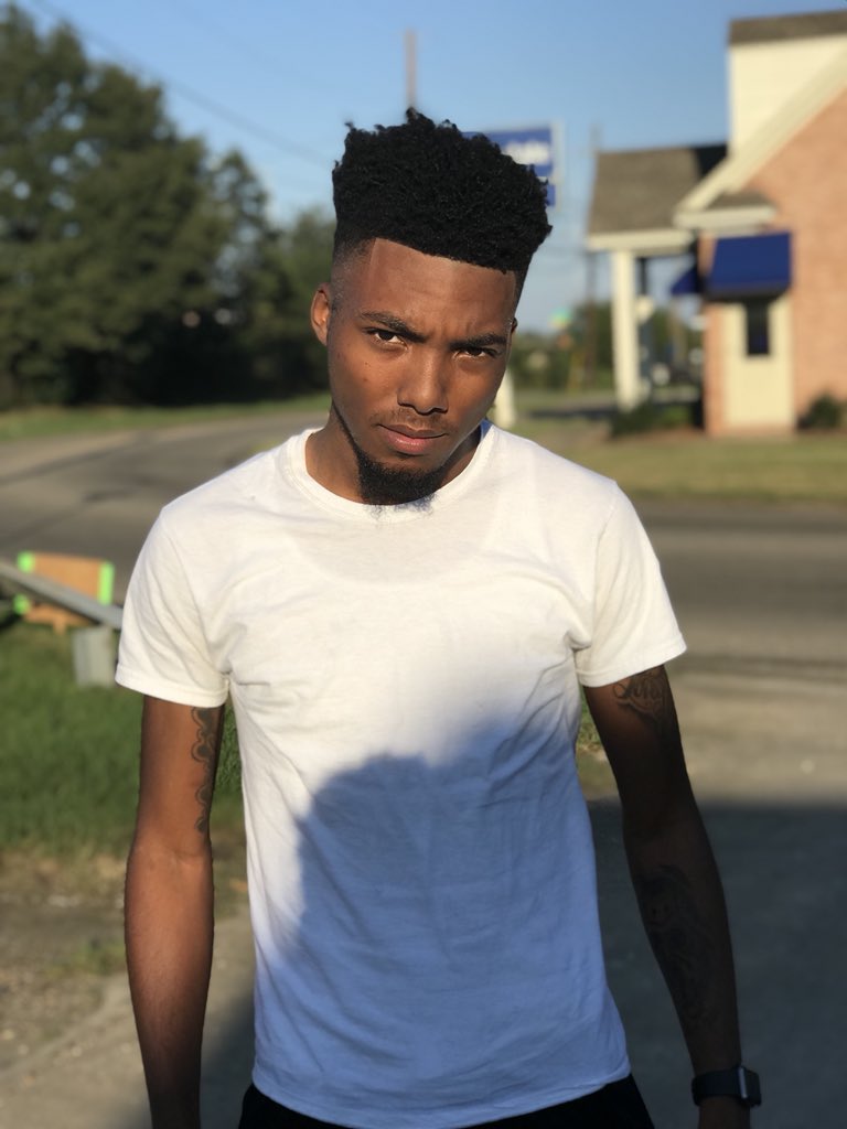 LongLive_Kimo's tweet photo. What Y’all Be Like “ Barbershop Chronicles “ 😂😂 #myASU22 https://t.co/IOxdWqRtV4